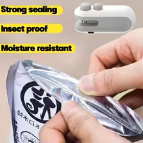 Mini Handheld Plastic Bag Sealer With Built-in Battery Portable Food Bag Heat